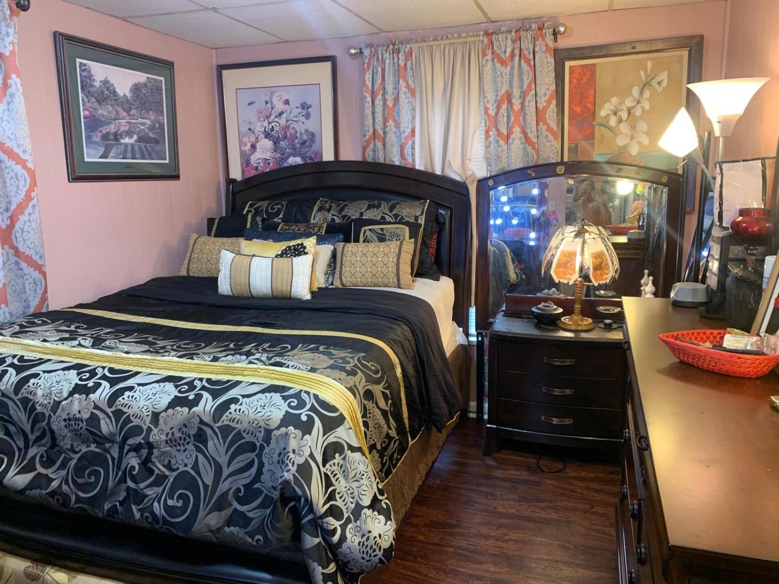 Ambassador Luxury Room Джеймстаун Экстерьер фото